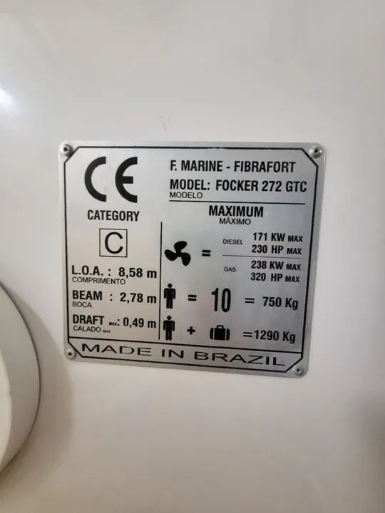 Lancha Focker 272 GTC cabinada - Foto 13