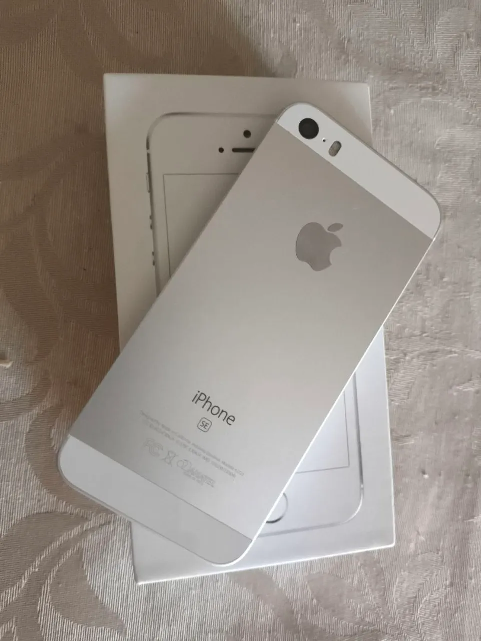 Apple iPhone SE 1a geração 128gb ITEM DE COLEÇÃO apenas aparelho caixa e NF