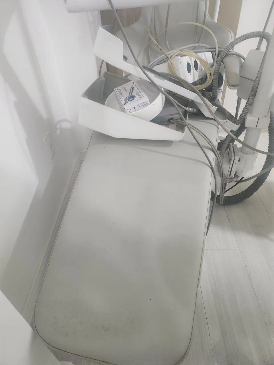 Cadeira odontológica e compressor - Foto 4