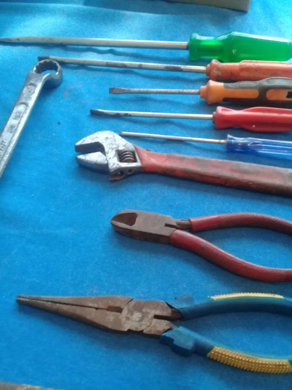 Ferramentas variadas - chave ingleza, boca, alicate, etc.  - Foto 4