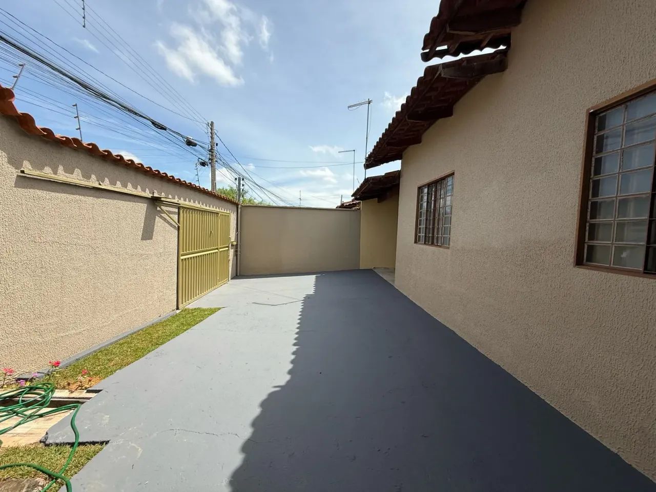 Casa de 3 quartos no Mansões Paraiso/Aparecida de Goiânia - Foto 2