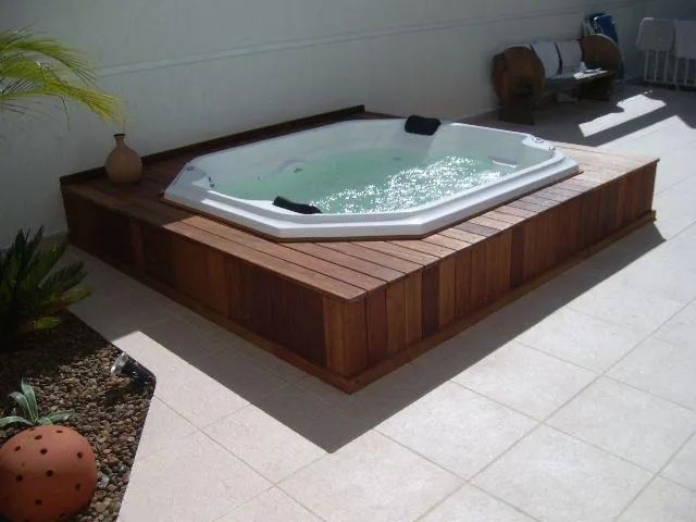 Deck de madeira para spa banheiras e jardins  - Foto 3