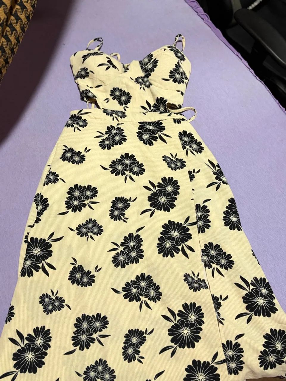 Vestido Longo Floral com Detalhe de Amarração - Foto 5