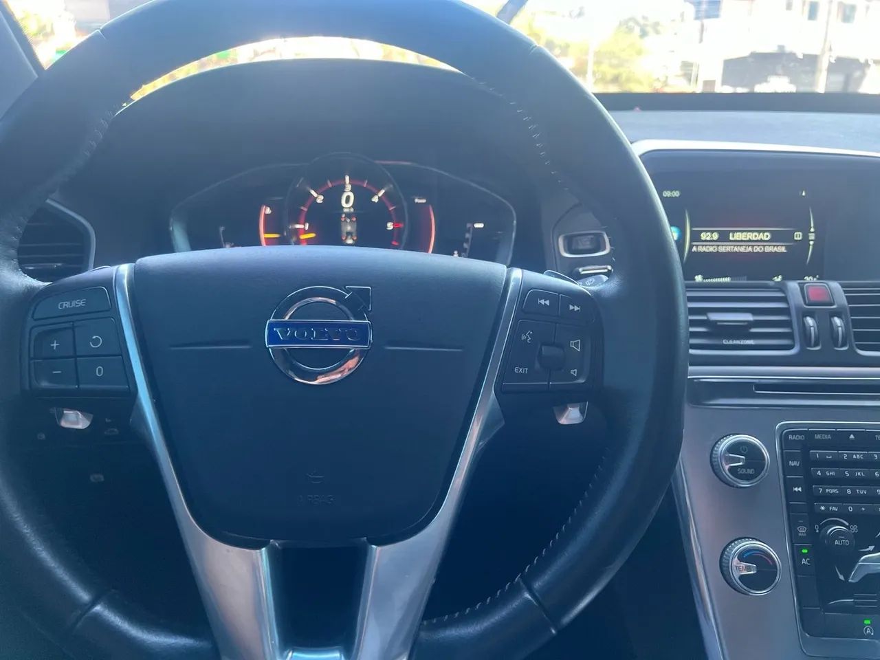 VOLVO XC-60  - Foto 5