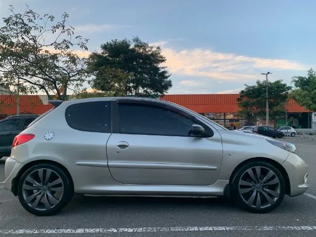 Peugeot 207 2010/11 1.4 Flex excelente estado - Foto 3