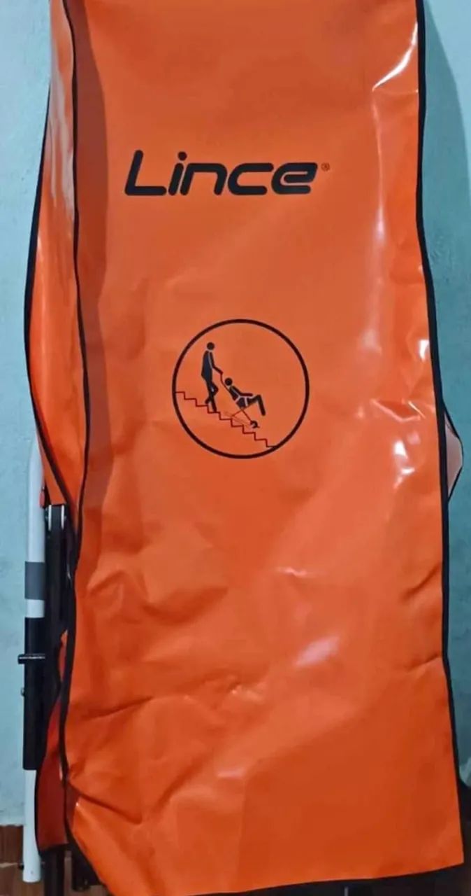 Cadeira de emergência para descer escada - Foto 4