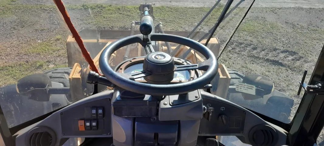 Pá Carregadeira Caterpillar - 924H - 2013 - Foto 4