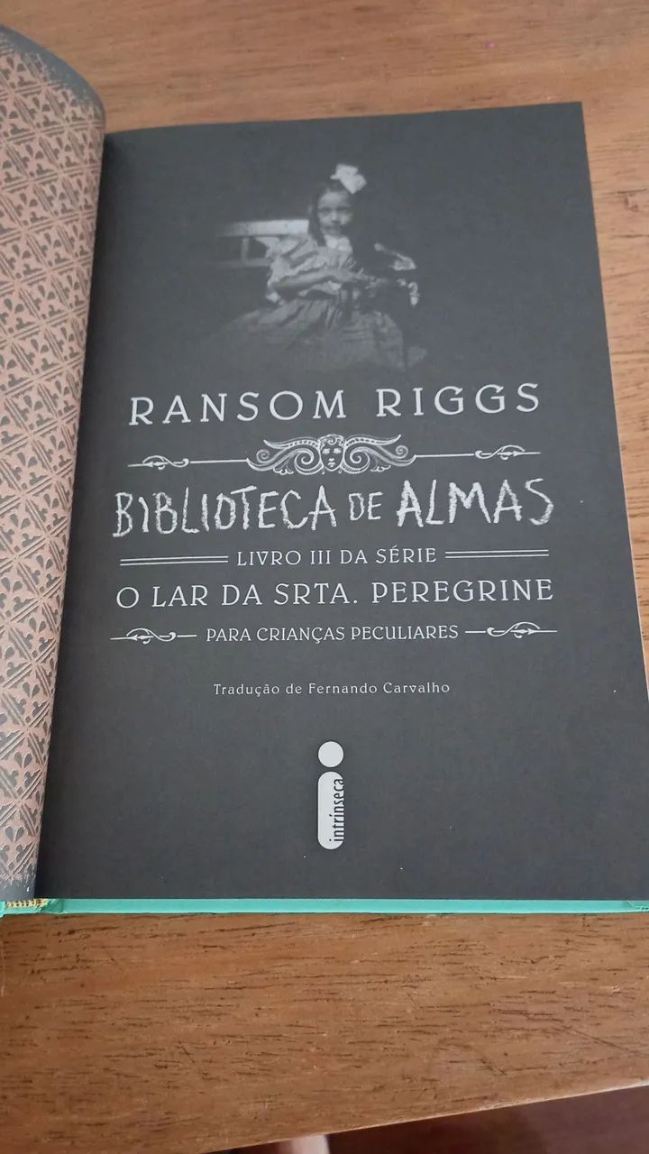 Biblioteca de almas - O Lar da Srta. Peregrine - Ransom Riggs - Foto 4