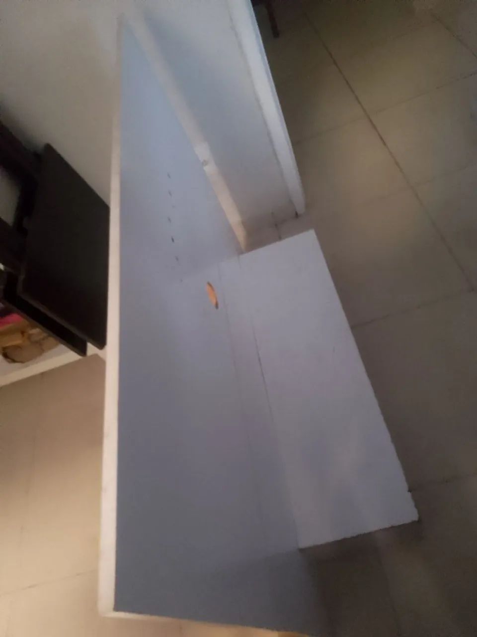 Painel Branco conservado em perfeito estado 