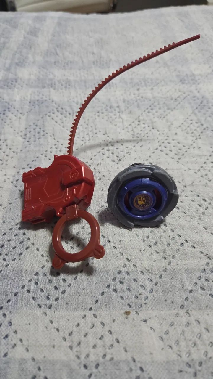 Beyblade Tornado Eagle