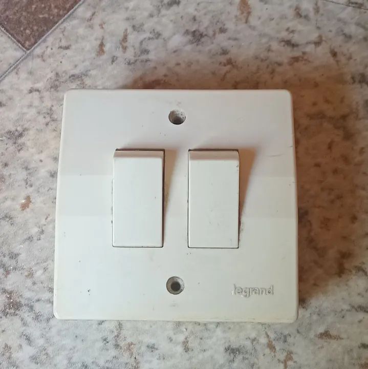 Interruptor Duplo Legrand Novo