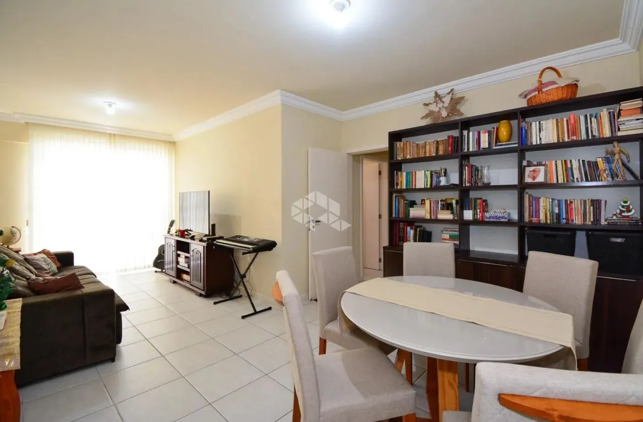 Apartamento para Venda em Florianópolis, Centro, 3 dormitórios, 1 suíte, 2 banheiros, 1 va