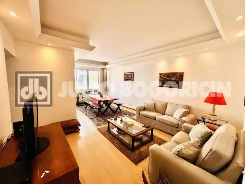 Apartamento : / Residencial / Lagoa