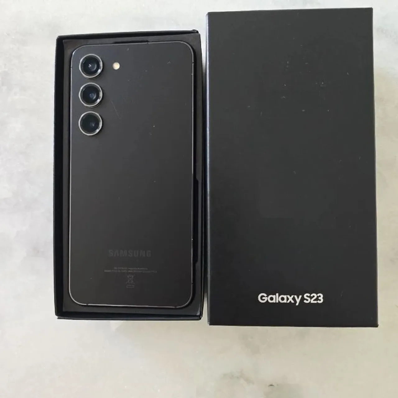 Samsung Galaxy S23 - 256GB