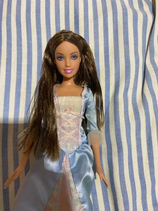 boneca barbie a princesa e a plebeia erika versão básica indonésia  - Foto 5