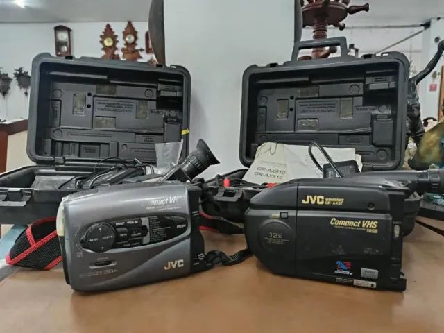 2 Máquinas de filmar JVC para colecionador no Estado que se encontra