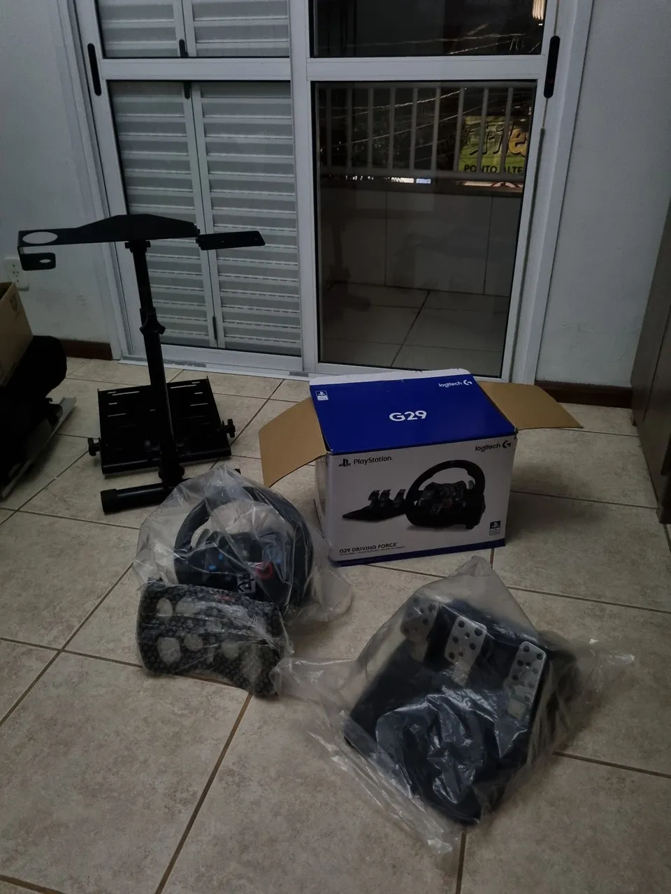 Volante Logitech G29 + volante F1 + pedais personalizados