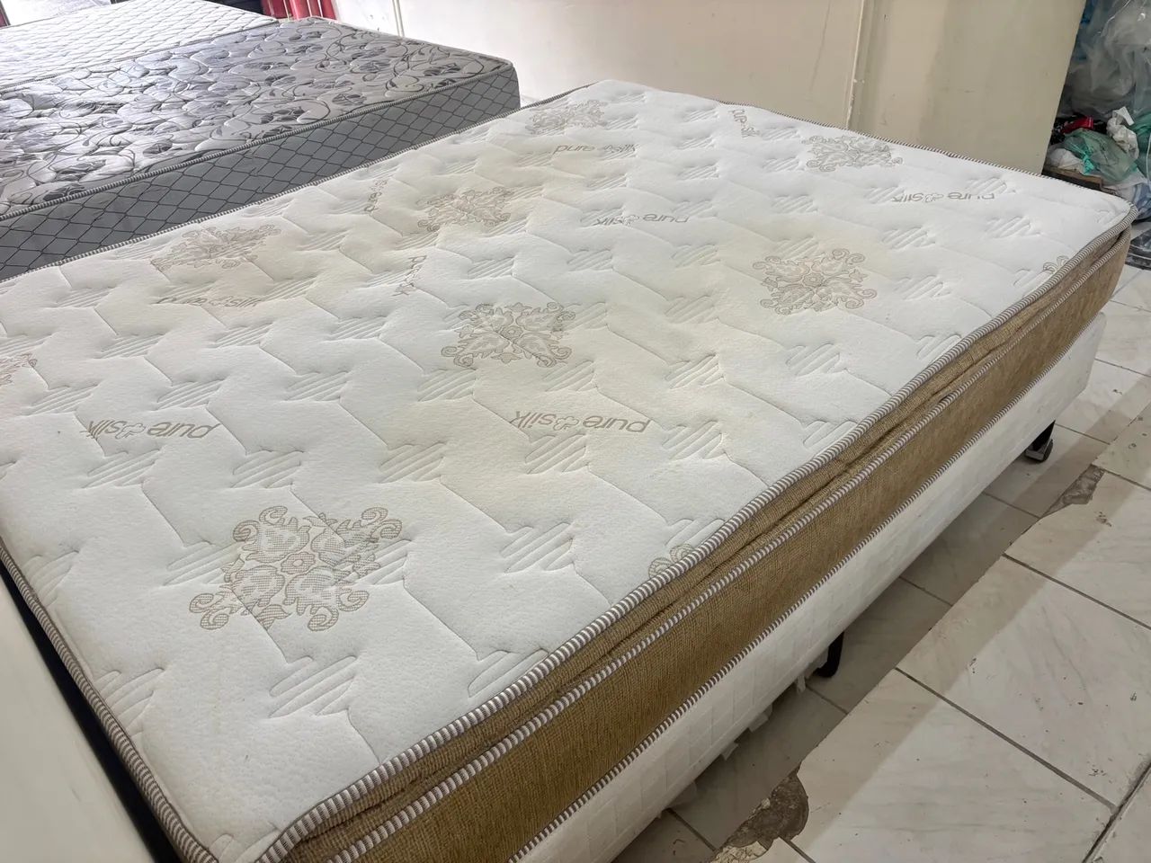 Cama box de casal Queen , cama Queen size  - Foto 6