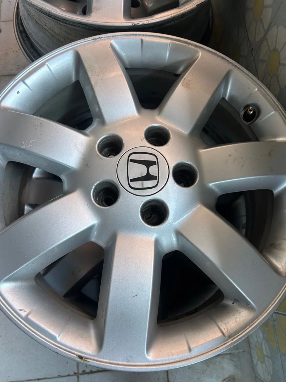 Roda de liga leve Honda - Foto 3