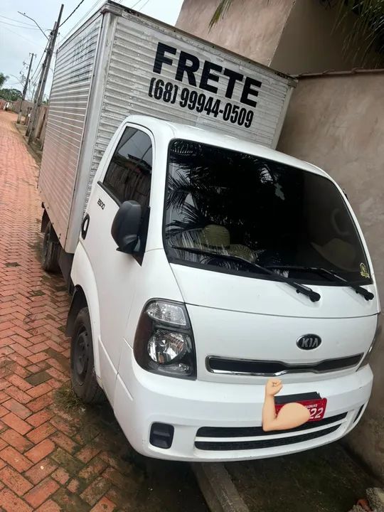 Caminhão Baú para Frete - Kia Bongo 2500 - Foto 3