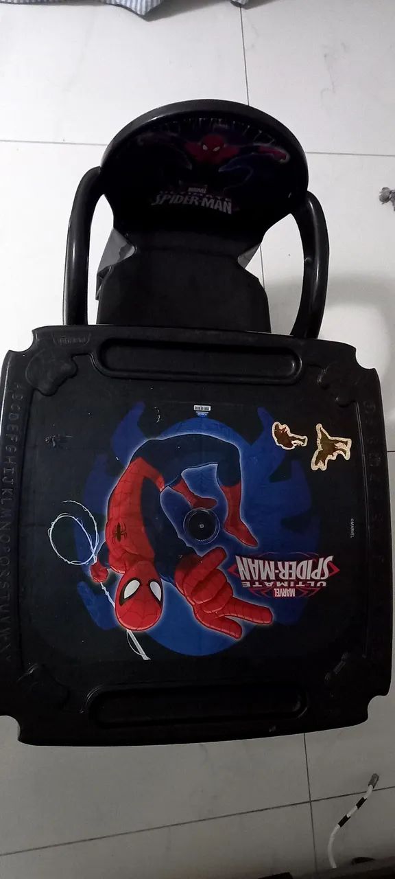 Conjunto de Mesa e cadeira homem aranha - Foto 4