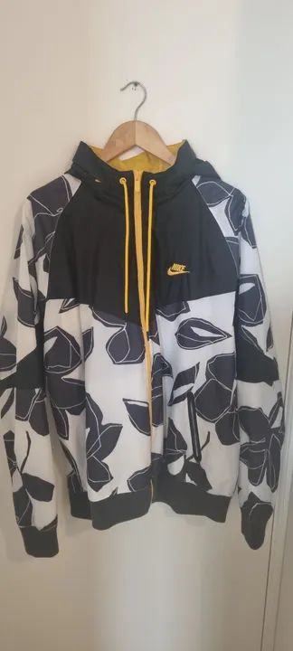 Jaqueta Nike Floral ORIGINAL - Tamanho XL - Roupas - Jardim