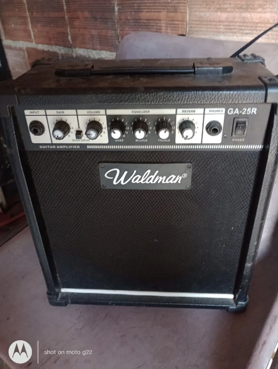 Amplificador para Guitarra Waldman GA-25R