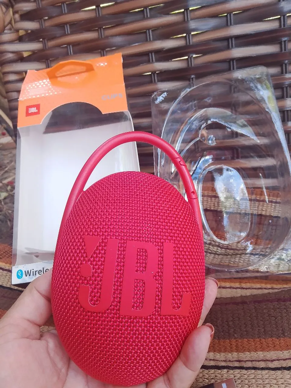 Caixa de Som JBL Clip 4 Bluetooth Vermelha