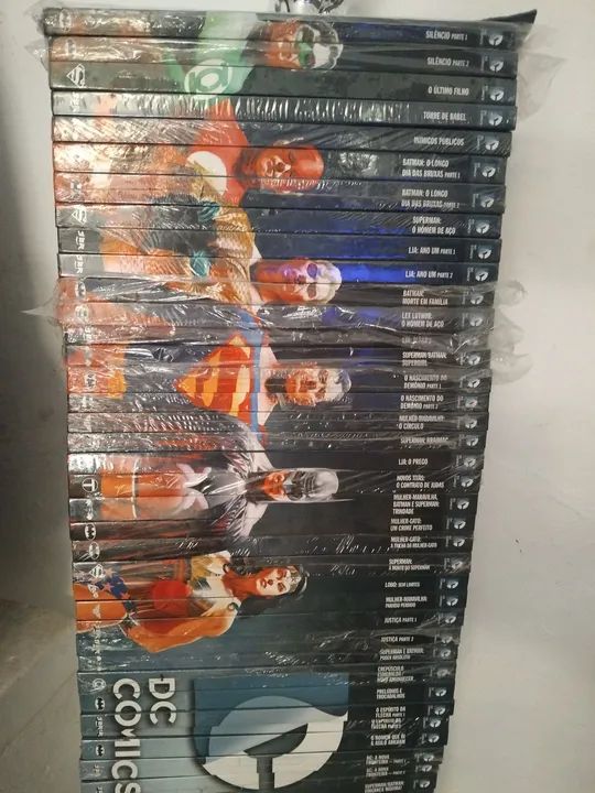 Coleção de HQs DC Comics - 70 Vol.