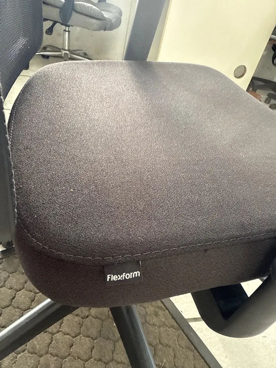 Cadeira flexform led all black  - Foto 4