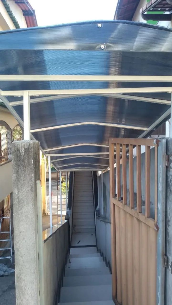 Toldos em policarbonato compacto e Policarbonato alveolar 6mm - Foto 4