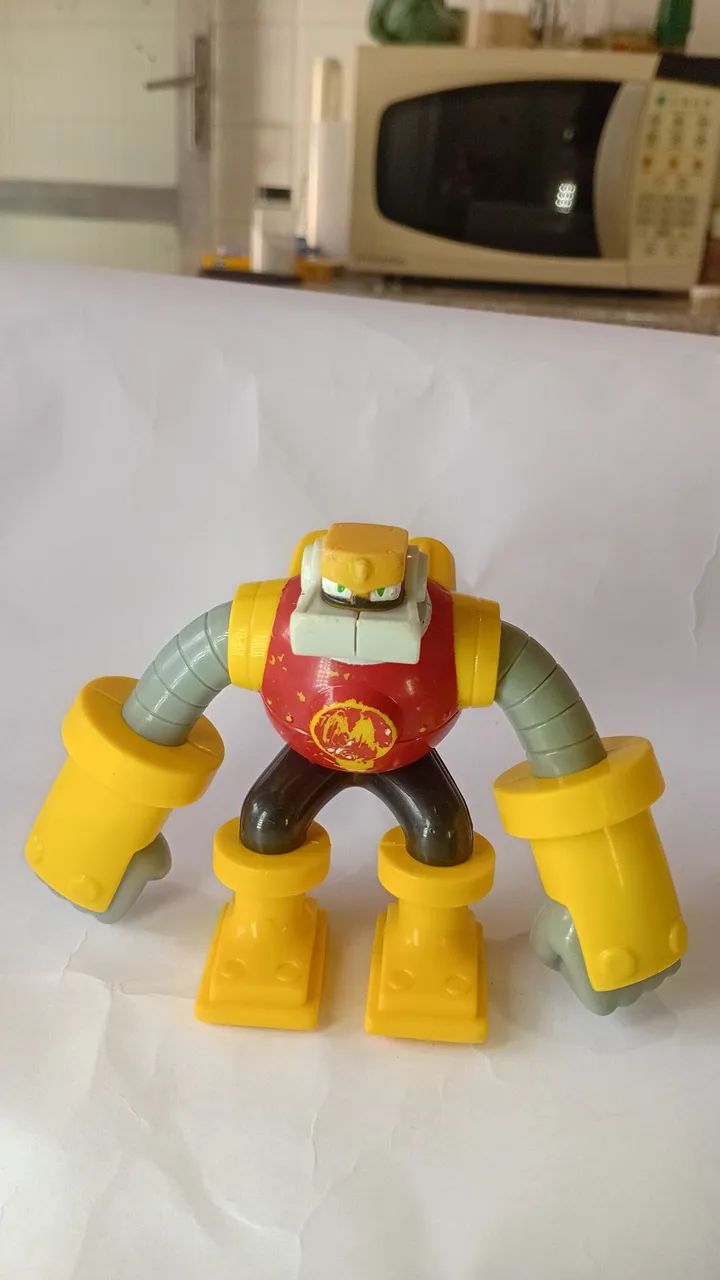 antigo boneco guts man mcdonald's 2006 coleção série megaman clássico - Foto 3