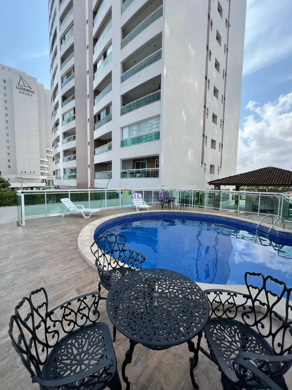 Unique Home Service - Apartamento de 70m² com 2 quartos (1 suíte) na Ponta do Farol