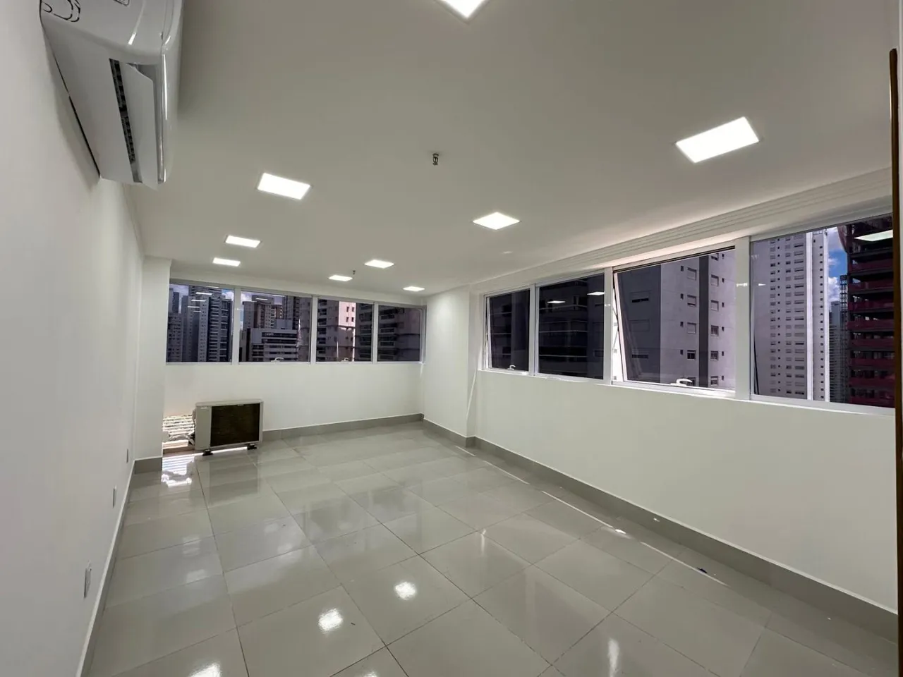Sala comercial Trend Office Jardim Goiás - 30m²