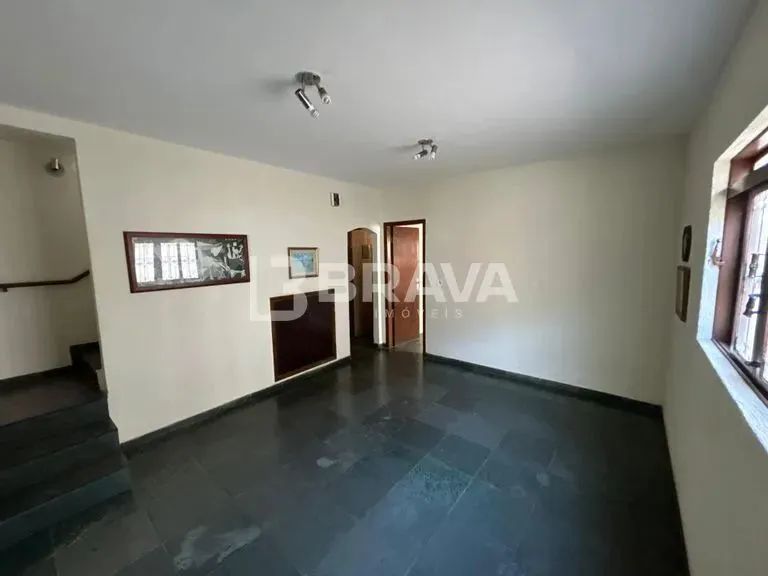 Casa 2 pavimentos com vaga de garagem a venda no Centro de Uberaba-MG - Foto 4