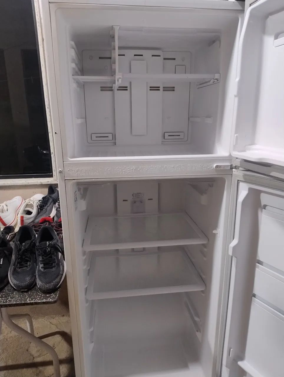 Vendo geladeira Eletrolux  - Foto 4