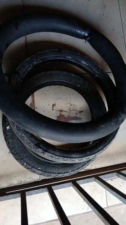 Pneu biz pop traseiro e dianteiro quebra galho + camera nunca furou aceito cartão