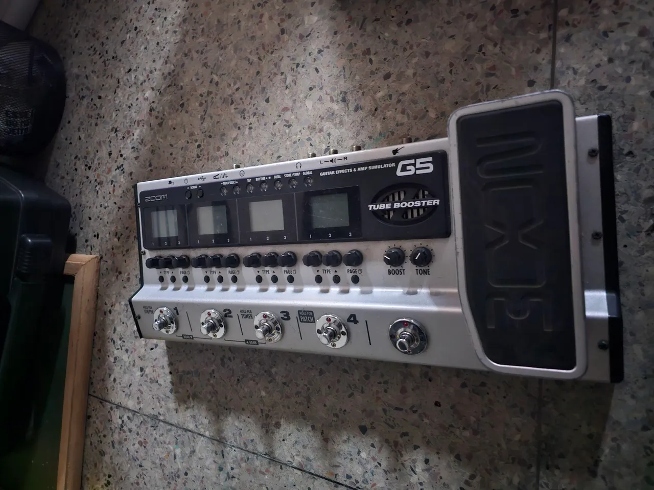 Pedaleira Zoom G5