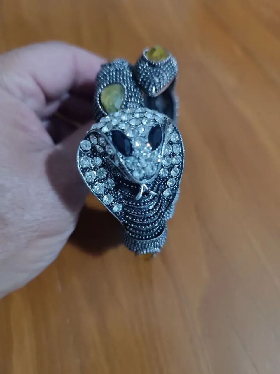 Pulseira Cobra Dourada com Strass - Foto 5
