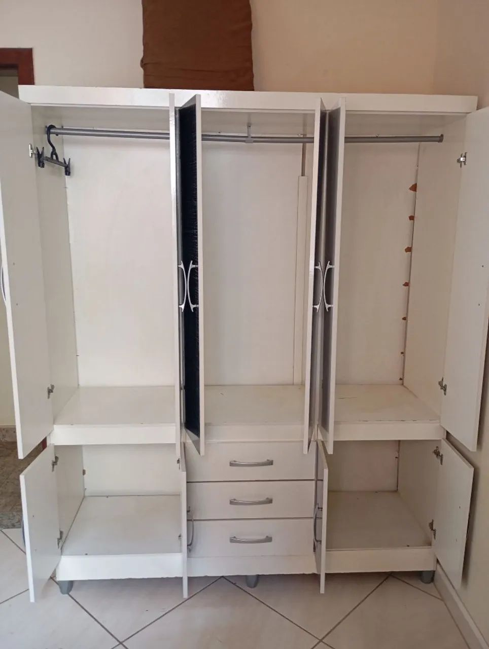 Guarda roupa 63824095672961121