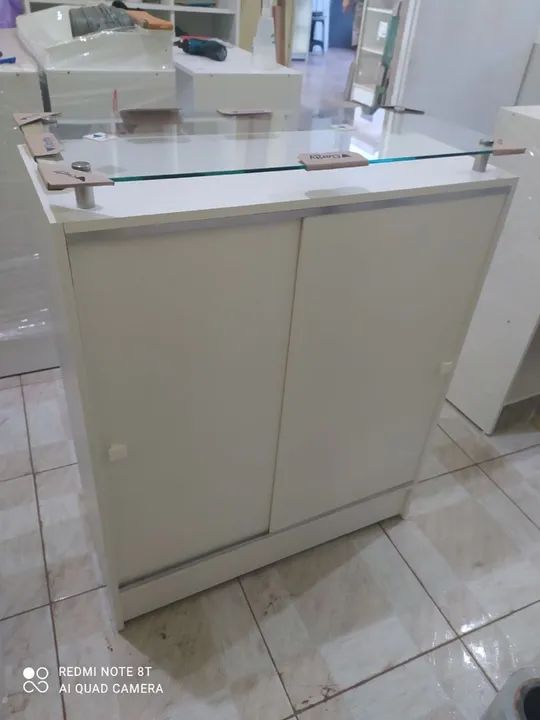 BALCÃO VITRINE EXPOSITOR C/ PORTAS - NOVO MDF - Foto 2