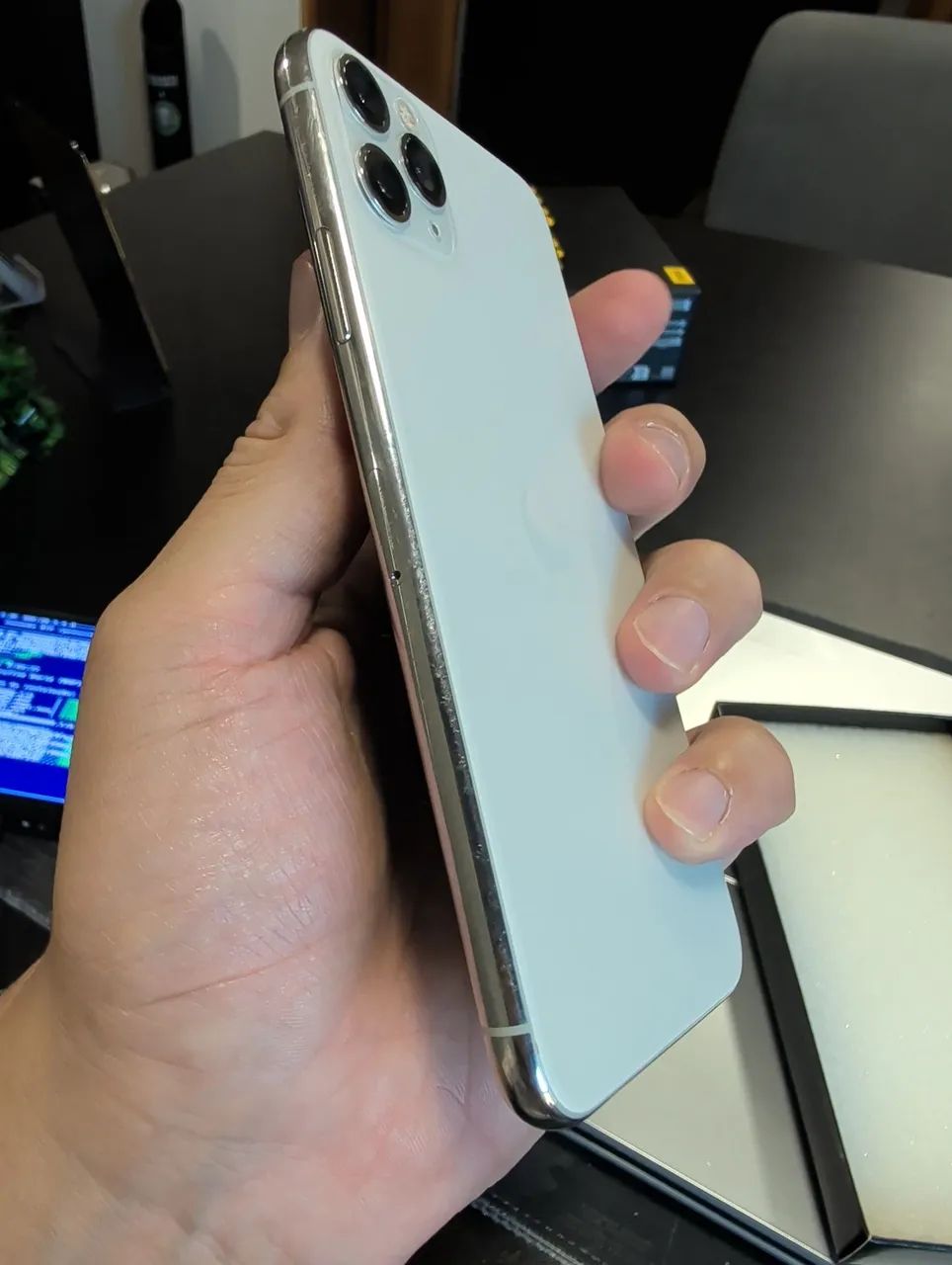 iPhone 11 pro Max 256gb - Celulares e Smartphones - Vila Trujillo