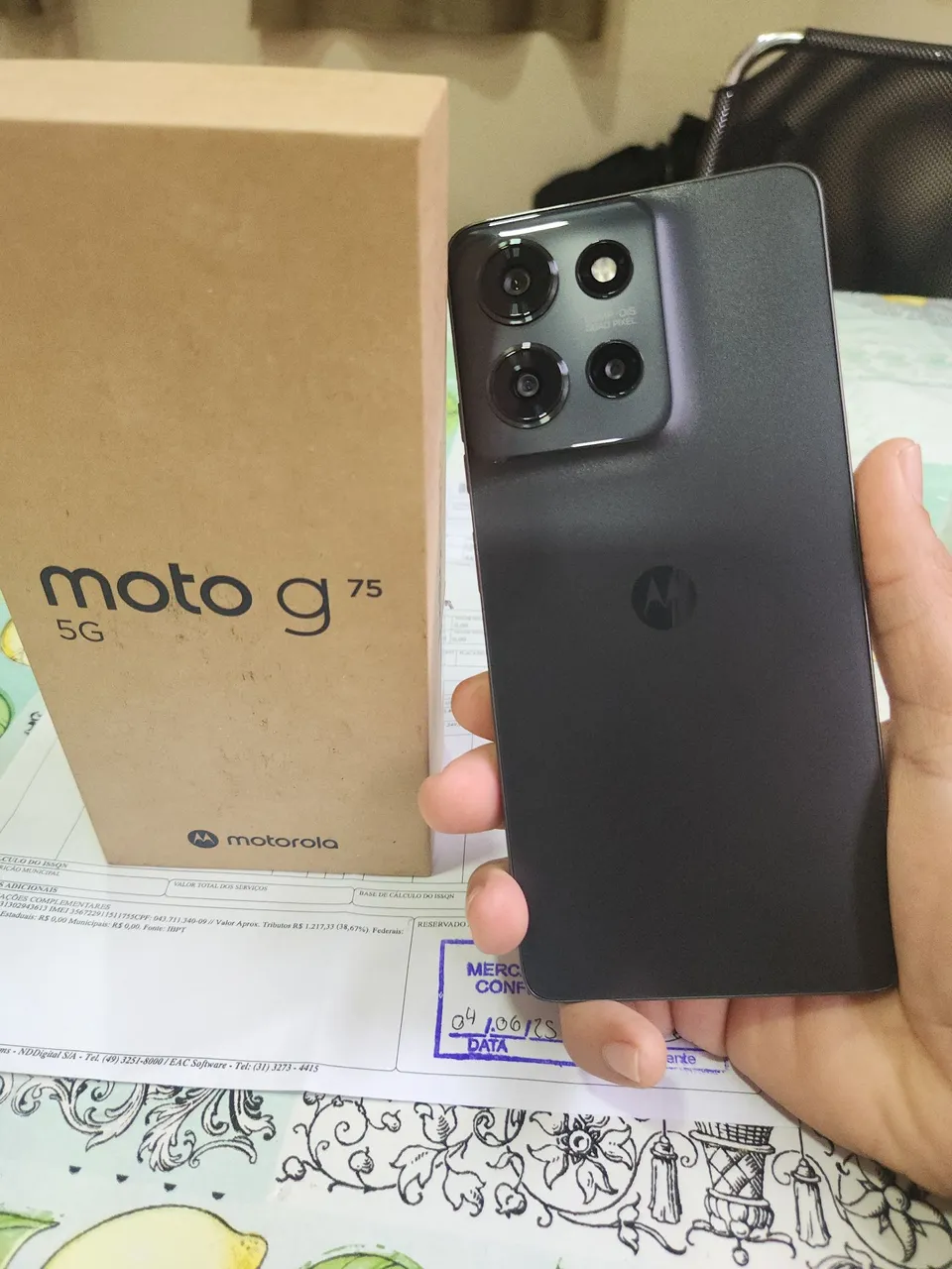 Novo Moto G75 5G 256GB, aceito cartão. Leia