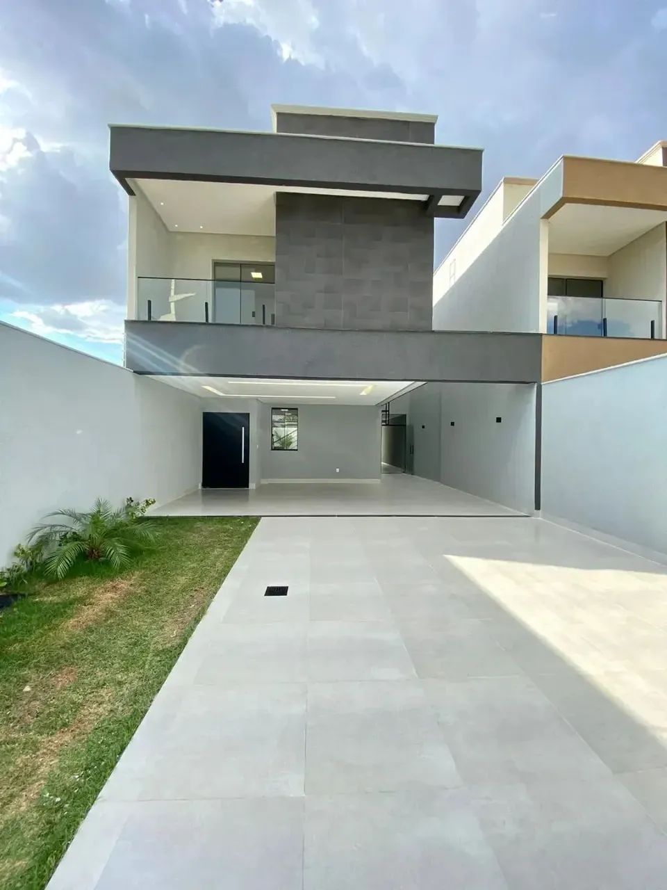 Sobrado à venda, Jardim Helvécia, Aparecida de Goiânia, GO