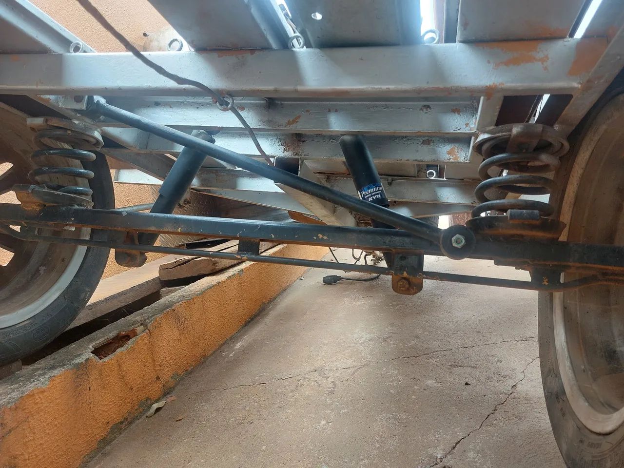 Carretinha para 3 motos 