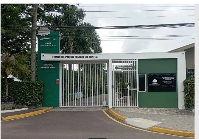 Lote no cemitério Parque Senhor do Bonfim
