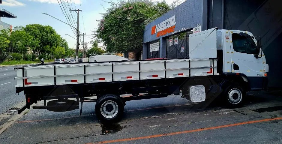 MB 815 Accelo 4x2 - 2022 (Baixa Km) - Foto 4