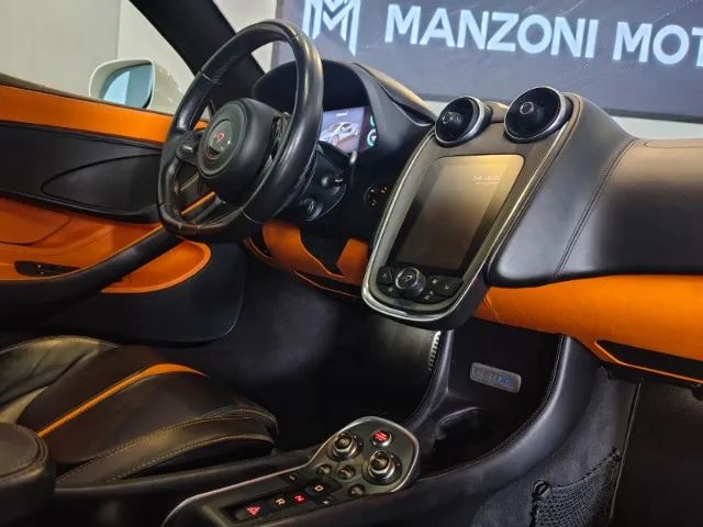 McLaren 540C Coupe 3.8 Bi-Turbo V8, foto 16 de 19