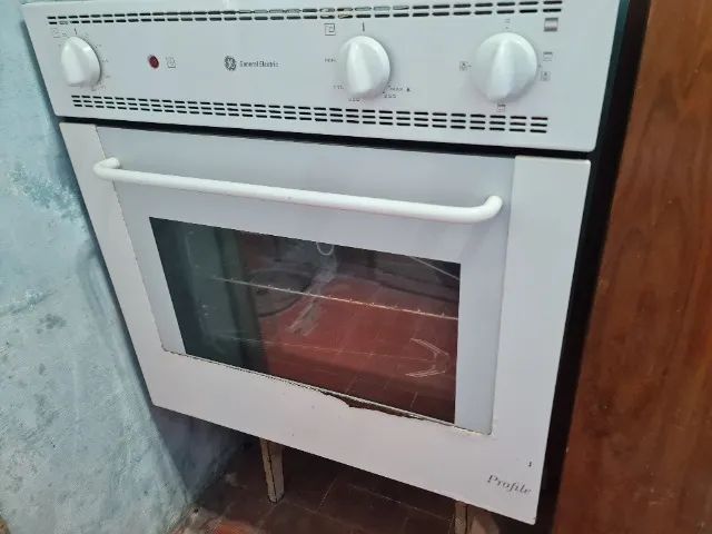 FORNO DE EMBUTIR A GÁS 60 L - 220V - GENERAL ELETRIC