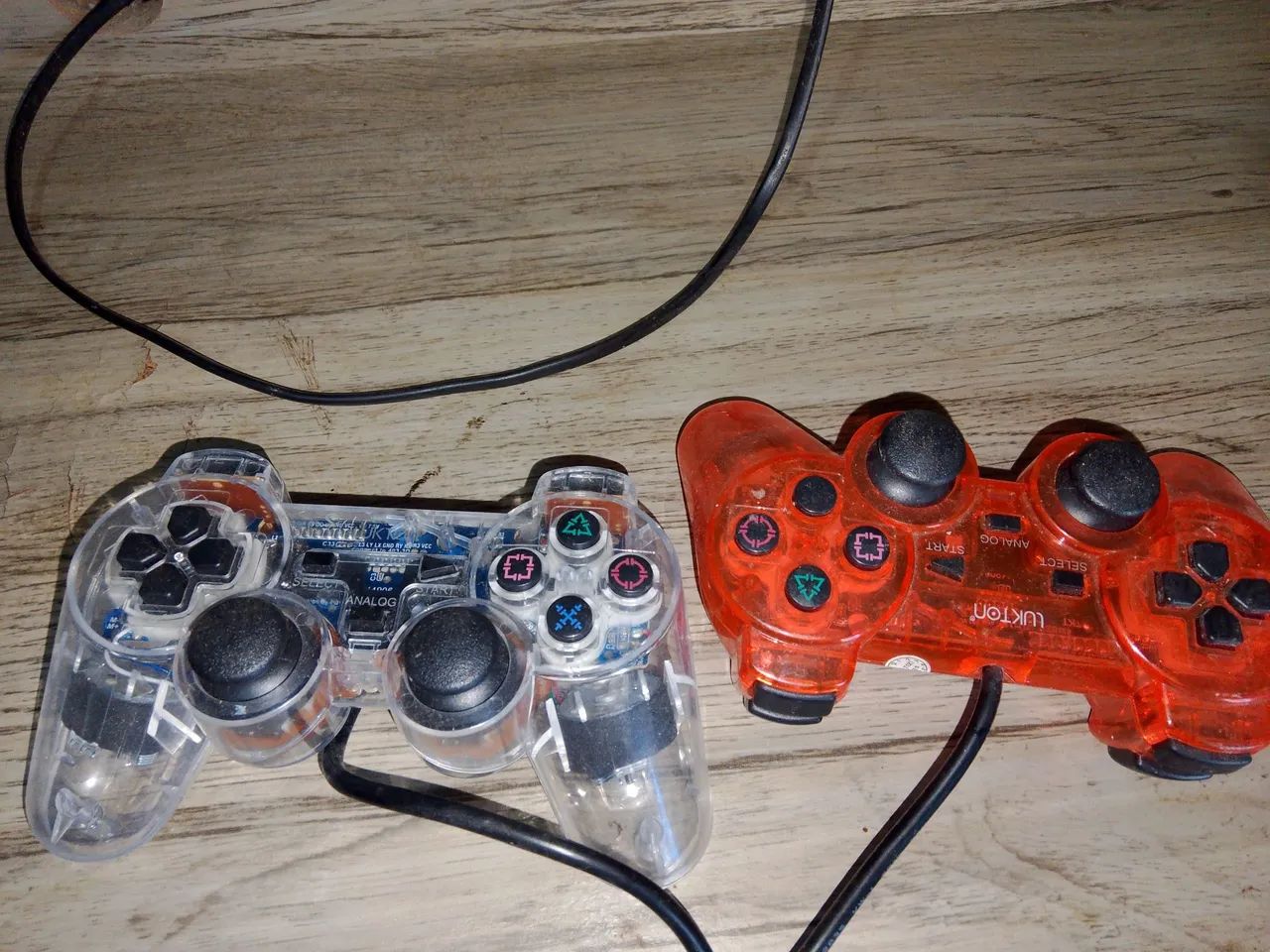 Playstation 2 com dois controles  - Foto 3